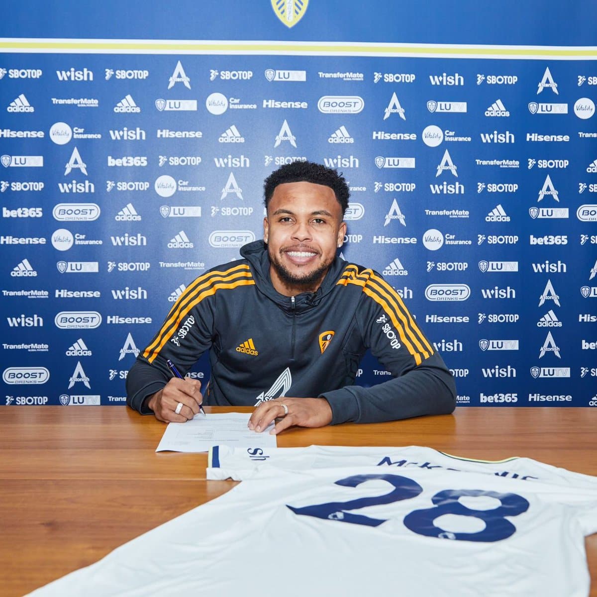 รายการ 96+ ภาพพื้นหลัง เวสตัน แมคเคนนี่ ความละเอียด 2k, 4k