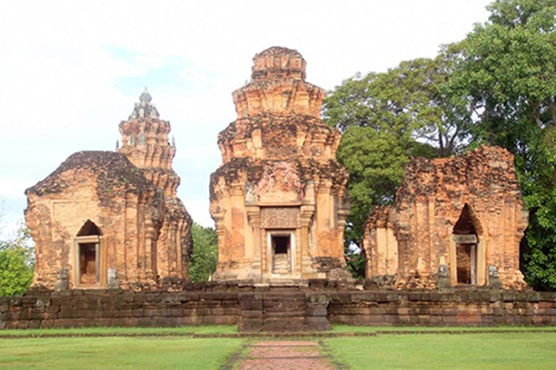 ประวัติ ปราสาทตาเมือนธม